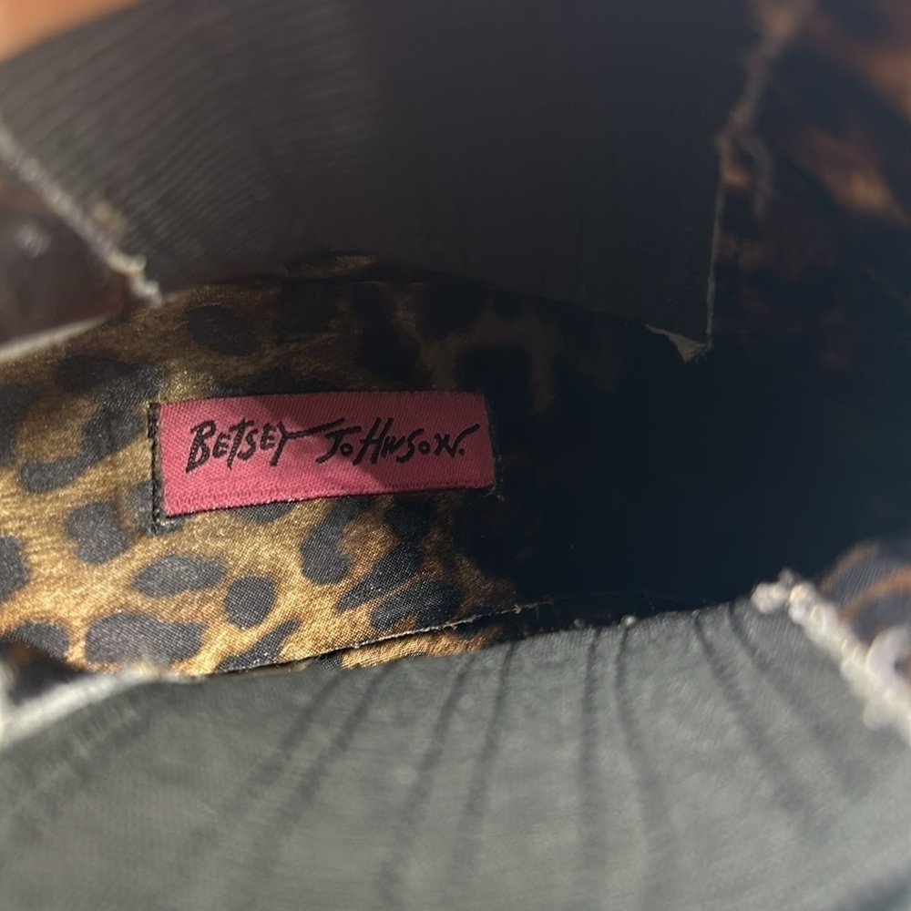 Betsey Johnson wedge booties - Picture 4 of 4